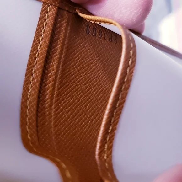 Louis Vuitton Brown Leather Card Holder ID Wallet Case - Picture 4 of 11